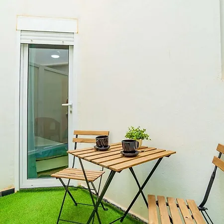Modern Brand New Centre 2 * טורבייחה